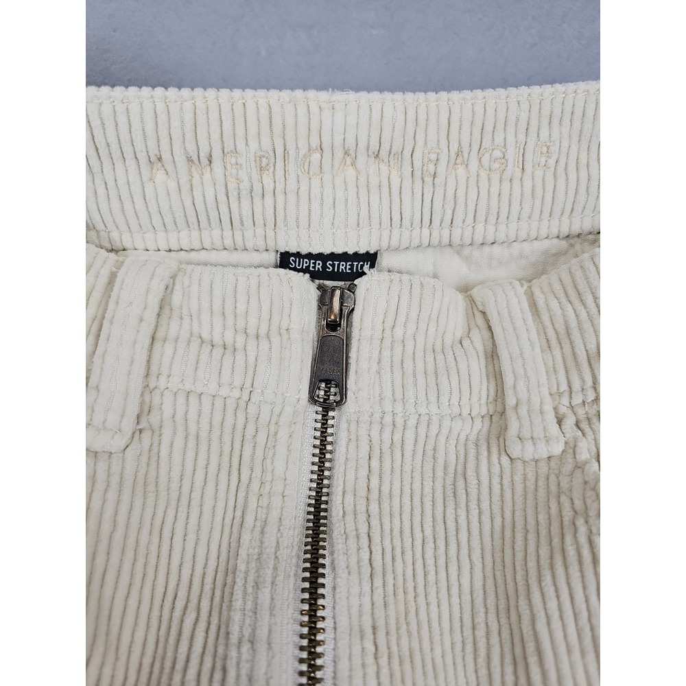 American Eagle Super Stretch Corduroy Mini Skirt Size 00 Cream Full Zip - Picture 4 of 7